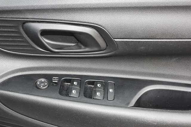 Hyundai i20 1.0T GDi 48V MHD SE Connect 5dr