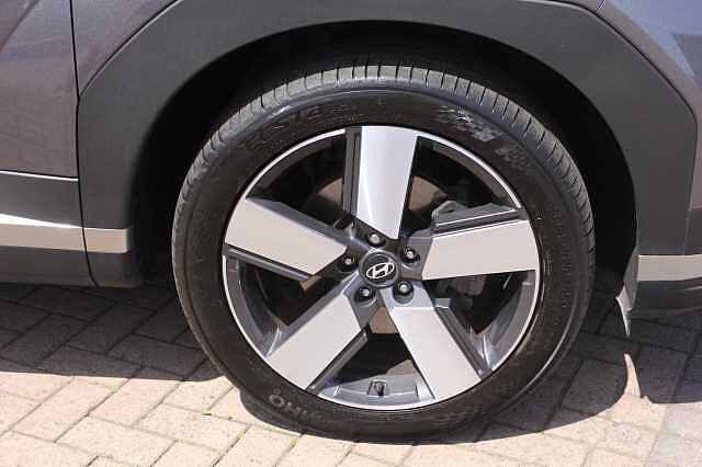 Hyundai Santa Fe 1.6 TGDi Plug-in Hybrid Premium 5dr 4WD Auto