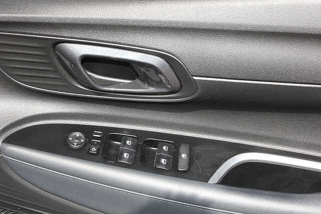 Hyundai Bayon 1.0 TGDi 48V MHEV Premium 5dr
