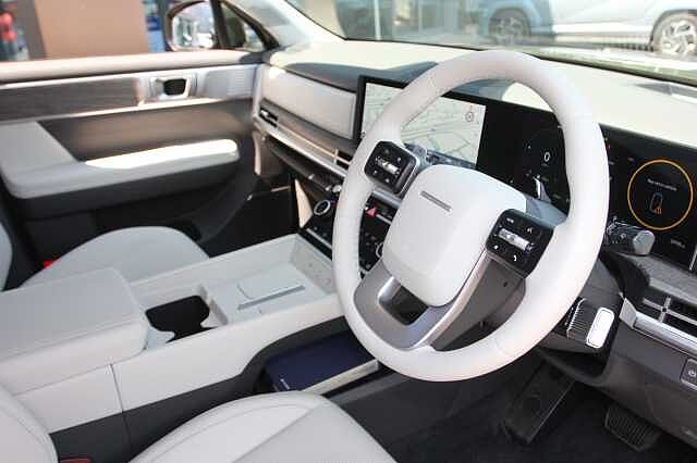Hyundai Santa Fe 1.6 TGDi Plug-in Hybrid Ultimate 5dr 4WD Auto
