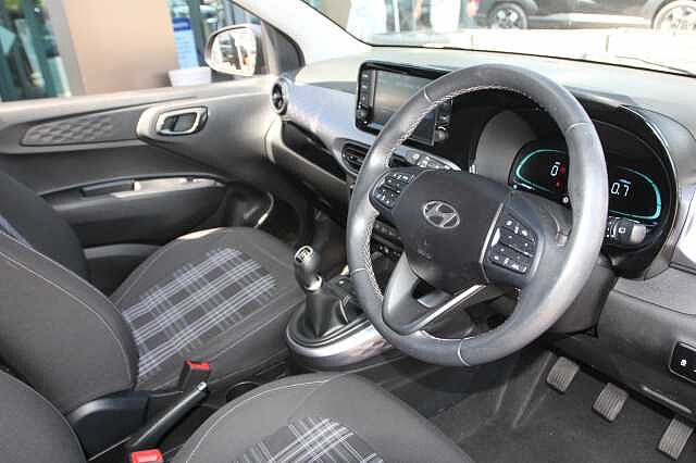 Hyundai i10 1.2 MPi Premium 5dr