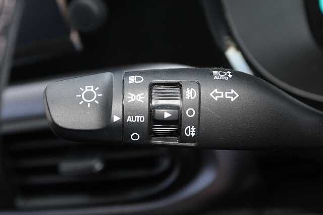 Hyundai i10 1.2 MPi Premium 5dr