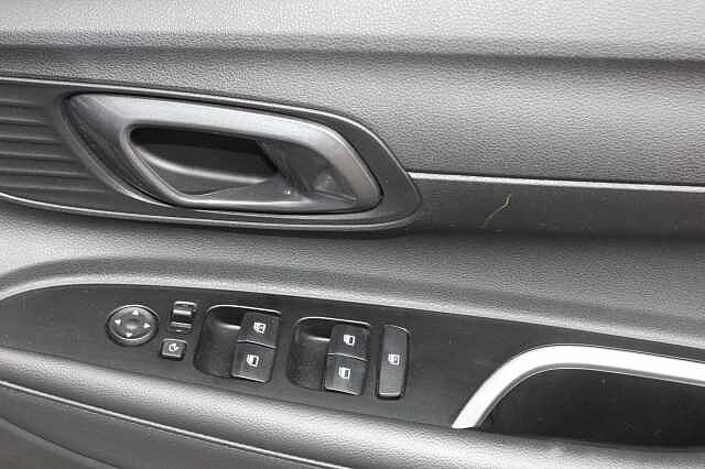 Hyundai i20 1.0T GDi Premium 5dr DCT