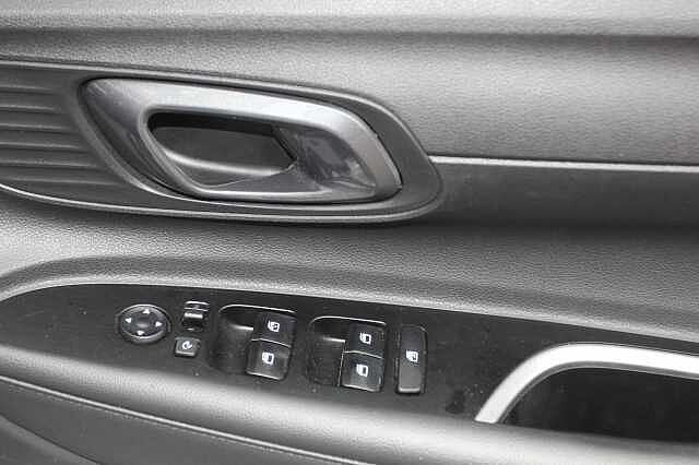 Hyundai i20 1.0T GDi Premium 5dr DCT