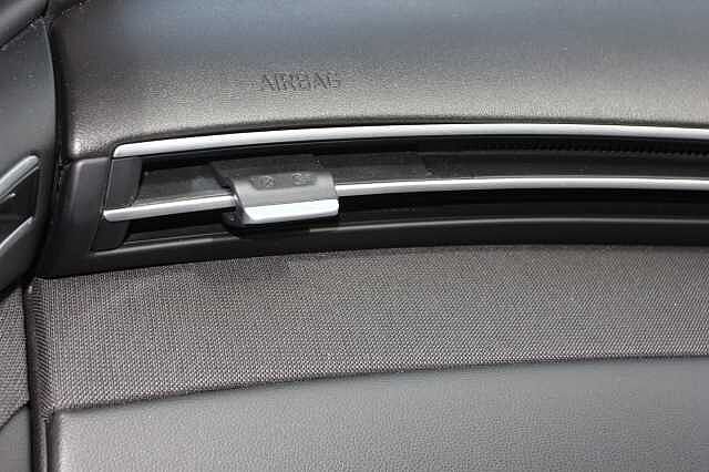 Hyundai TUCSON 1.6 TGDi Hybrid 230 Ultimate 5dr 2WD Auto Black