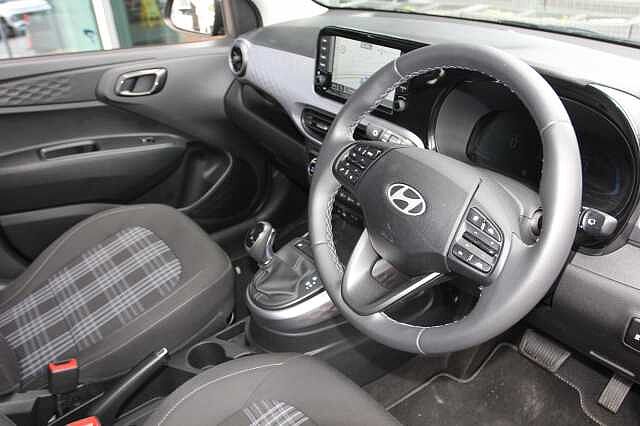Hyundai i10 1.0 [63] Premium 5dr Auto [Nav]