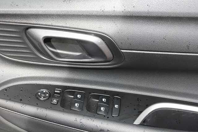 Hyundai BAYON 1.0 TGDi [90] Tech Line 5dr DCT Black
