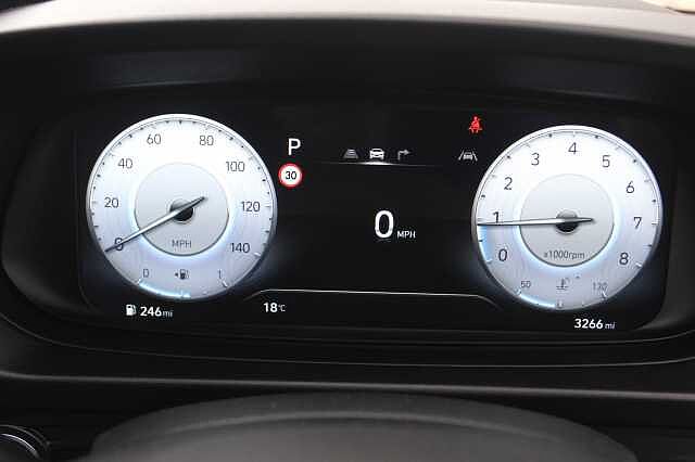Hyundai BAYON 1.0 TGDi [90] Tech Line 5dr DCT Black