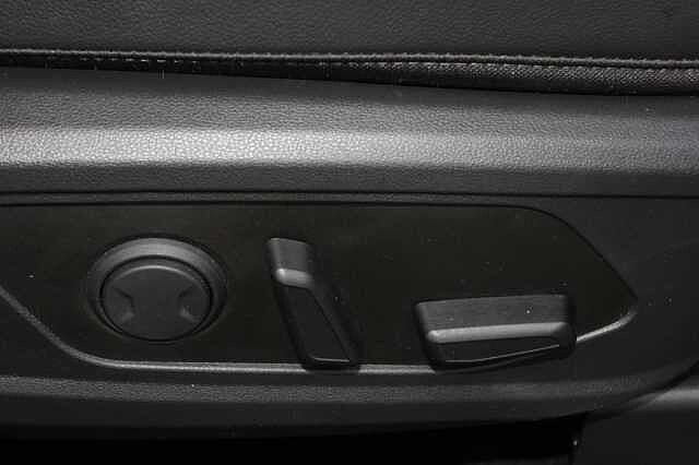 Hyundai TUCSON 1.6T Hybrid Premium 5dr Auto White