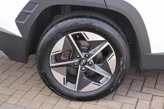 Hyundai TUCSON 1.6T Hybrid Premium 5dr Auto White