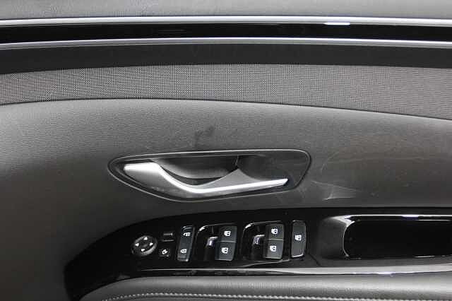 Hyundai TUCSON 1.6 TGDi Hybrid 230 Premium 5dr 2WD Auto Black