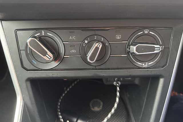 Volkswagen Polo 1.0 Life 5dr