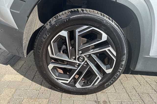 Hyundai TUCSON 1.6T Hybrid Ultimate 5dr Auto Shimmering Silver