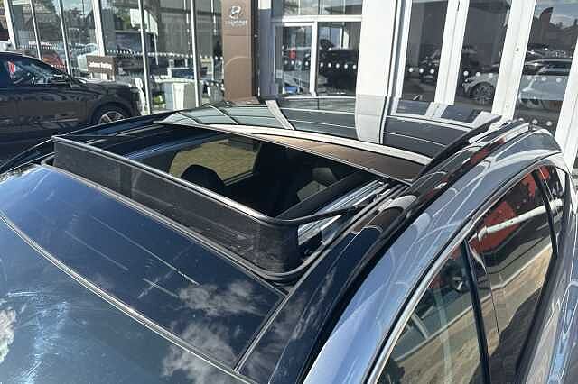 Hyundai TUCSON 1.6T Hybrid Ultimate 5dr Auto Shimmering Silver