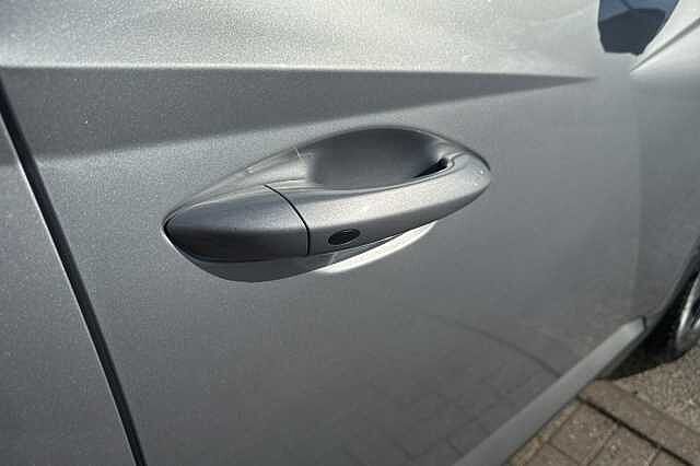 Hyundai TUCSON 1.6T Hybrid Ultimate 5dr Auto Shimmering Silver