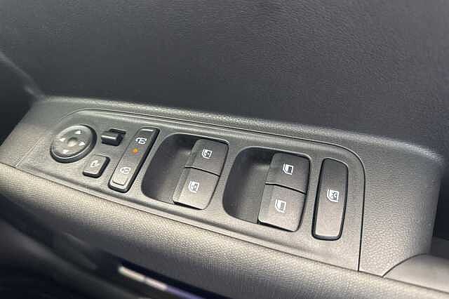 Hyundai INSTER 85kW 02 49kWh 5dr Auto Black