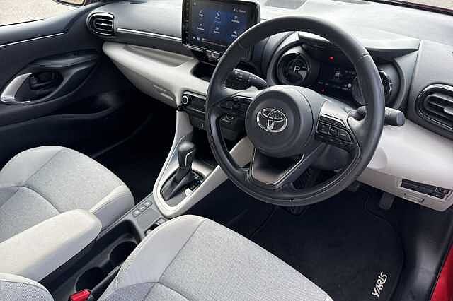 Toyota Yaris 1.5 Hybrid Excel 5dr CVT