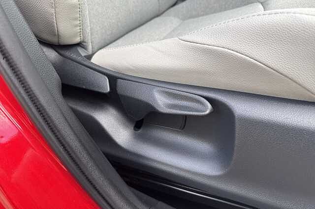 Toyota Yaris 1.5 Hybrid Excel 5dr CVT