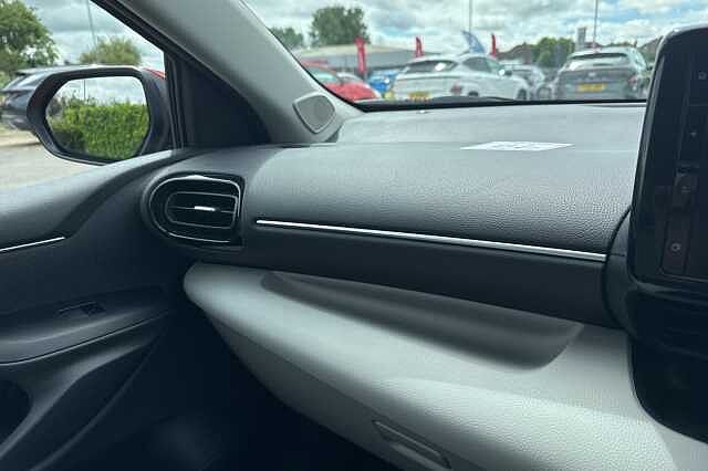 Toyota Yaris 1.5 Hybrid Excel 5dr CVT