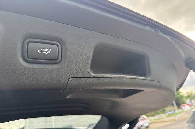 Hyundai SANTA FE 1.6 TGDi Plug-in Hybrid Premium 5dr 4WD Auto Black