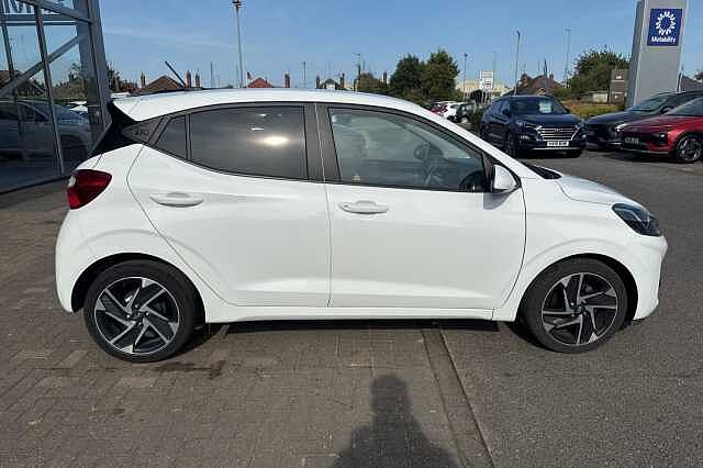 Hyundai i10 1.2 MPi Premium 5dr