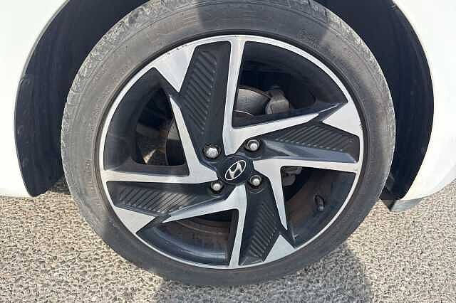Hyundai i10 1.2 MPi Premium 5dr
