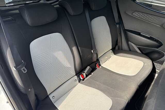 Hyundai i10 1.2 MPi Premium 5dr