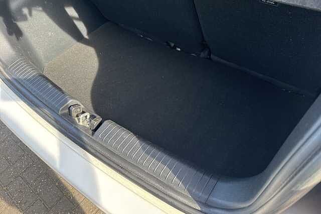 Hyundai i10 1.2 MPi Premium 5dr