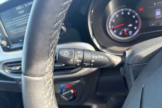 Hyundai i10 1.2 MPi Premium 5dr