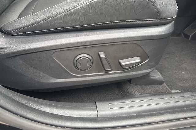 Hyundai TUCSON 1.6T Plug-in Hybrid Premium 5dr Auto