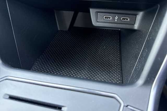 Volkswagen Polo 1.0 Life 5dr
