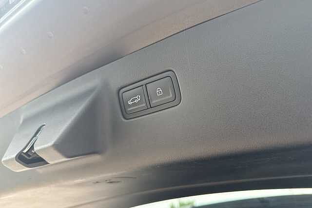 Hyundai SANTA FE 1.6 TGDi Plug-in Hybrid Calligraphy 5dr 4WD Auto