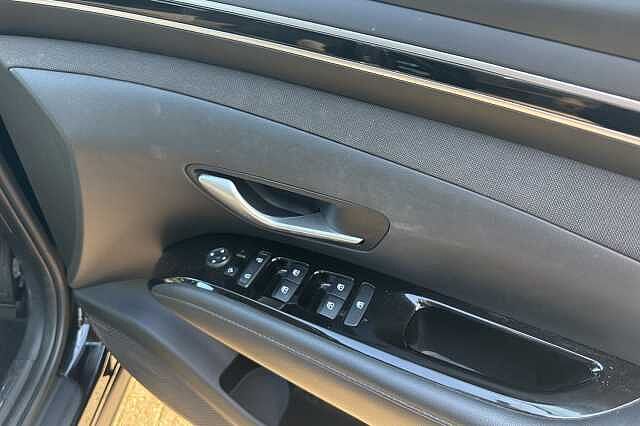 Hyundai TUCSON 1.6 TGDi 48V MHD Premium 5dr 2WD DCT