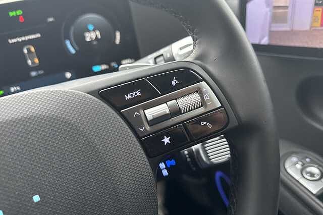 Hyundai IONIQ 5 239kW Ultimate 84 kWh 5dr AWD Auto White