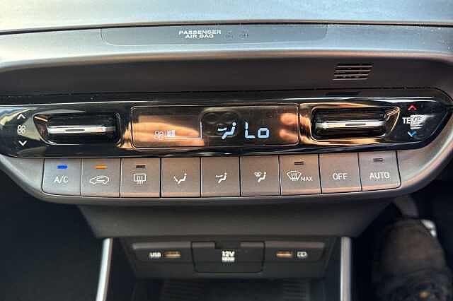 Hyundai BAYON 1.0 TGDi 48V MHEV Premium 5dr