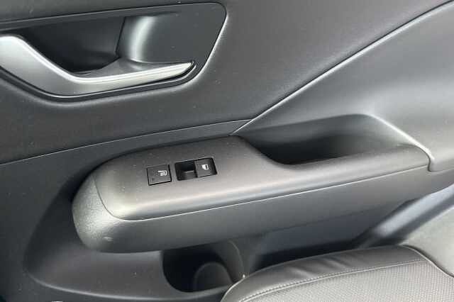 Hyundai KONA 1.6 GDi Hybrid Ultimate 5dr DCT