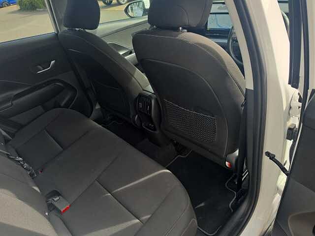 Hyundai KONA 1.6 GDi Hybrid Advance 5dr DCT White