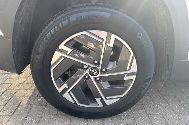 Hyundai TUCSON 1.6T 150 Advance 5dr White