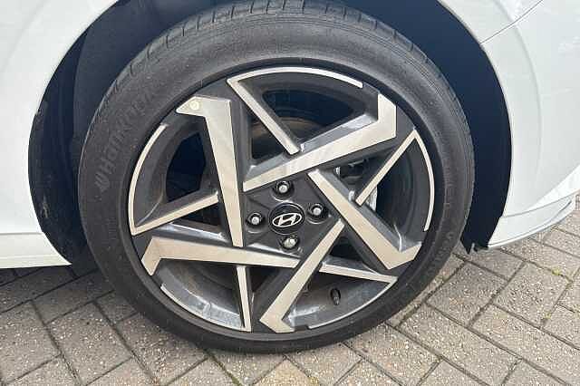 Hyundai i20 1.0T GDi Premium 5dr DCT