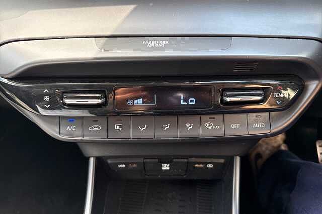 Hyundai BAYON 1.0 TGDi 48V MHEV Premium 5dr