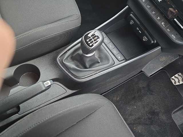 Hyundai BAYON 1.0 TGDi Premium 5dr Red