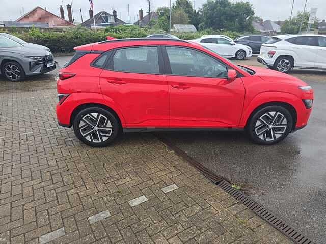Hyundai KONA 100kW SE Connect 39kWh 5dr Auto