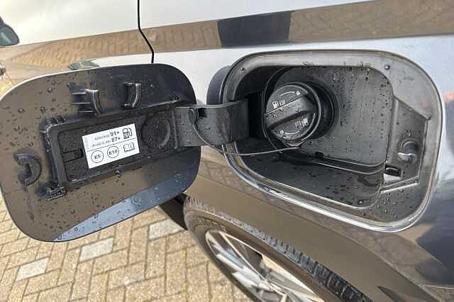 Hyundai TUCSON 1.6 TGDi 48V MHD Premium 5dr 2WD DCT