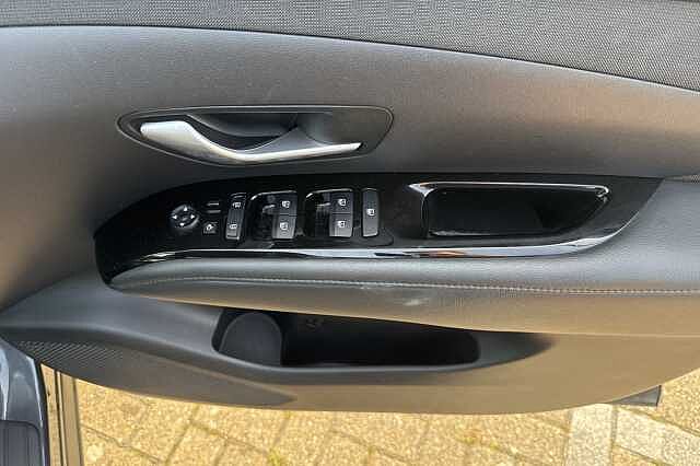 Hyundai TUCSON 1.6 TGDi 48V MHD Premium 5dr 2WD DCT