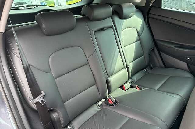Hyundai TUCSON 2.0 CRDi 48V MHD Premium 5dr 4WD DCT