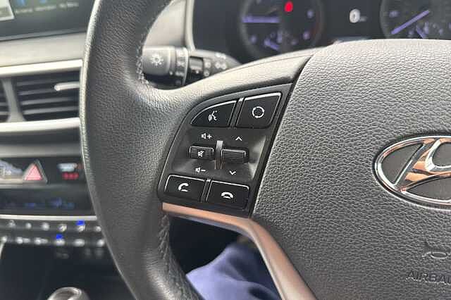 Hyundai TUCSON 2.0 CRDi 48V MHD Premium 5dr 4WD DCT