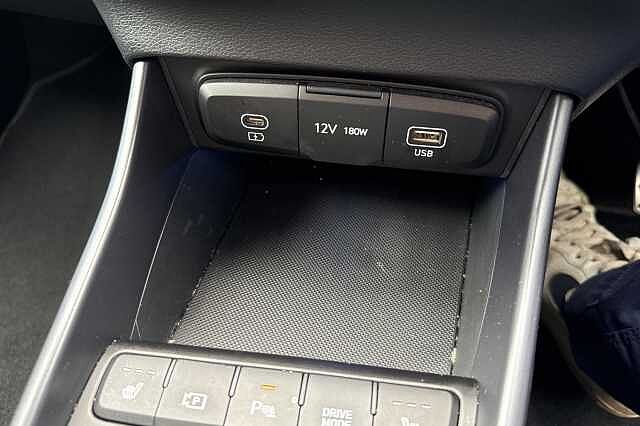 Hyundai BAYON 1.0 TGDi Premium 5dr Blue