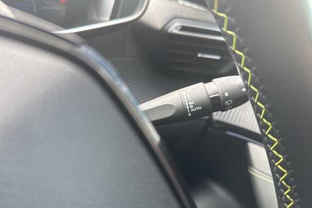 Peugeot E-2008 115kW GT 54kWh 5dr Auto