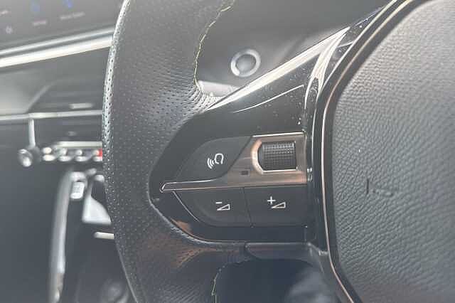 Peugeot E-2008 115kW GT 54kWh 5dr Auto