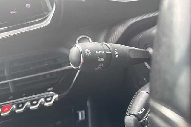 Peugeot E-2008 115kW GT 54kWh 5dr Auto